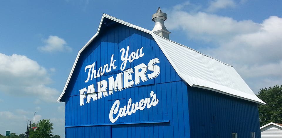 “Thank You Farmers” message painted on the side of Culver’s Blue Barn in Argenta, Illinois.
